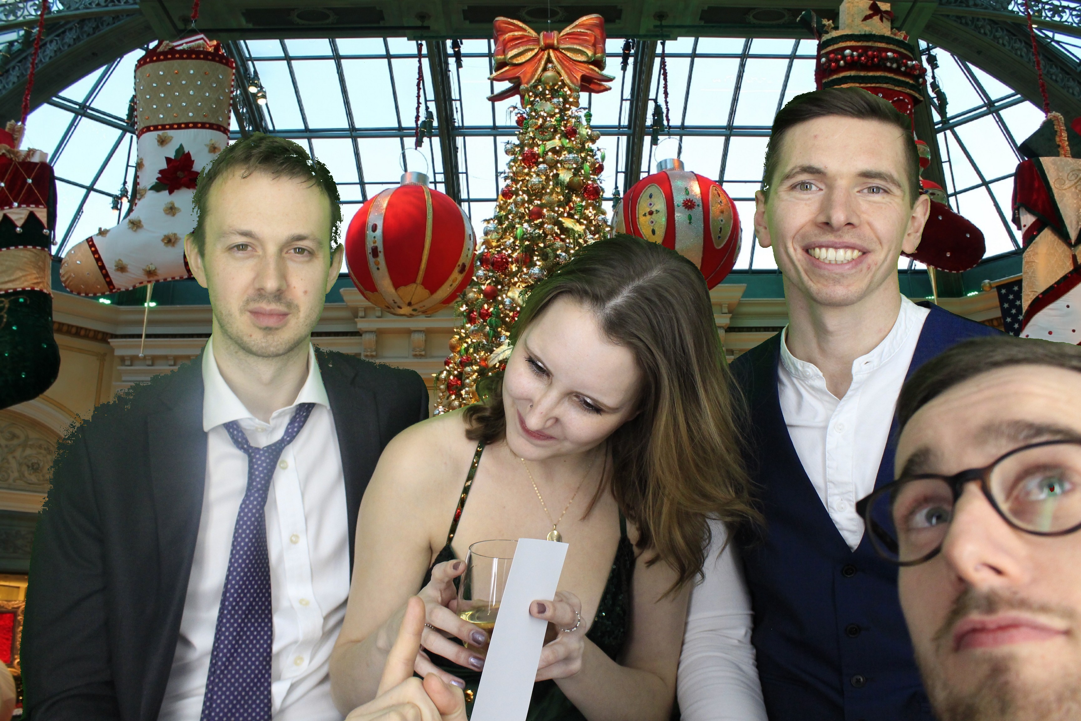 Acosta Europe Christmas Party 2018 | View more photos from the event at gallery.myphotoboothexperience.co.uk/u/MyPhotoBoothExperienceLtd/Acosta-Europe-Christmas-Party-2018